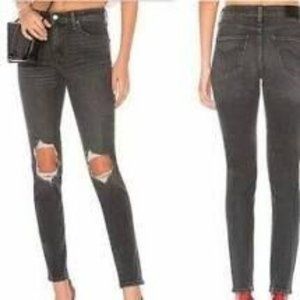 Levi's 721 High Rise Skinny Distressed Black
